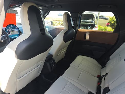 Certified 2025 MINI Cooper Countryman S w/ Comfort Package Max image 13