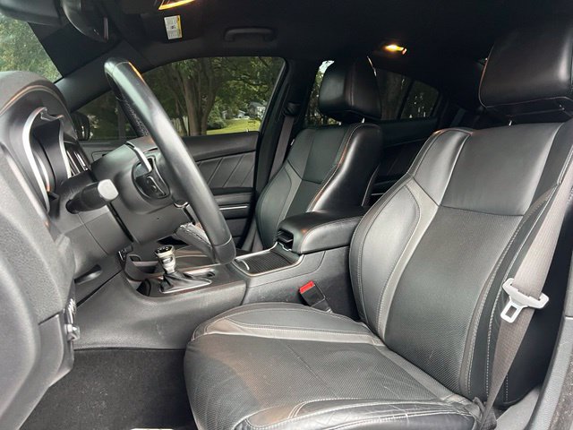 Used 2015 Dodge Charger R/T w/ Plus Group RWD image 10