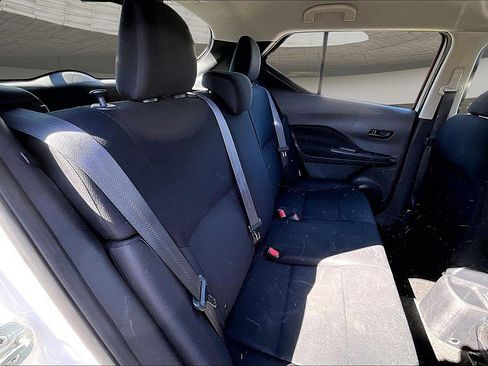 Used 2024 Nissan Kicks S image 24