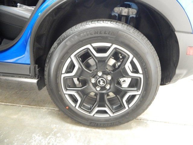 New 2025 Ford Bronco Sport Outer Banks w/ Outer Banks Tech Package+ AWD/4WD image 11