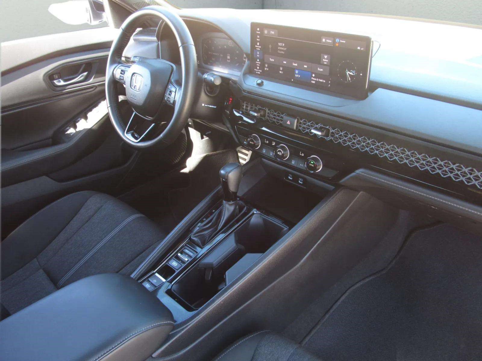Used 2023 Honda Accord Sport image 10
