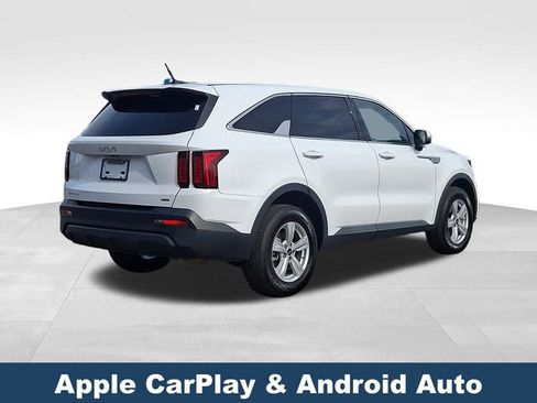 Used 2023 Kia Sorento LX image 7