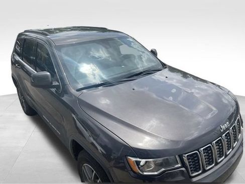 Used 2020 Jeep Grand Cherokee Laredo w/ Laredo X Package RWD image 8