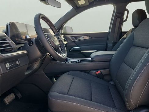 New 2026 Chevrolet Traverse LT image 20