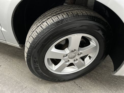 Used 2012 Dodge Grand Caravan Crew image 8