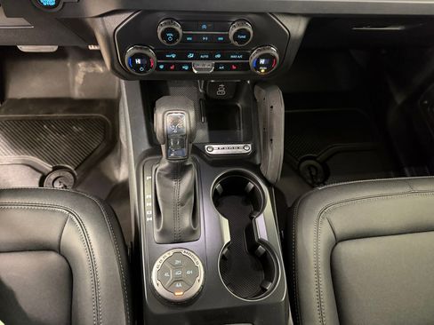 New 2026 Ford Bronco Badlands w/ Sasquatch Package AWD/4WD image 16