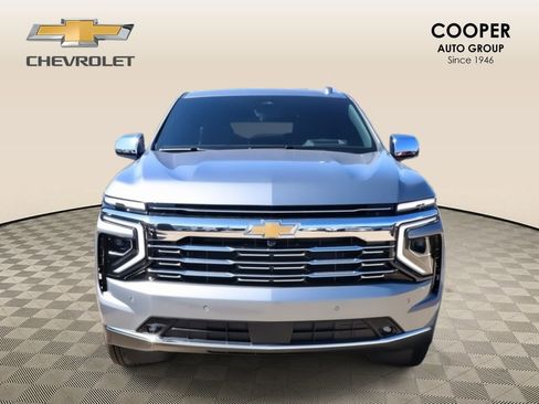 New 2026 Chevrolet Suburban Premier image 9