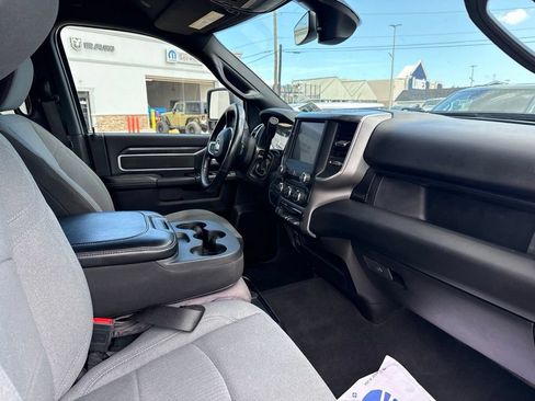 Used 2024 RAM 2500 Big Horn AWD/4WD image 11