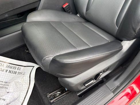 Used 2023 Nissan Rogue SV w/ SV Premium B Package image 17