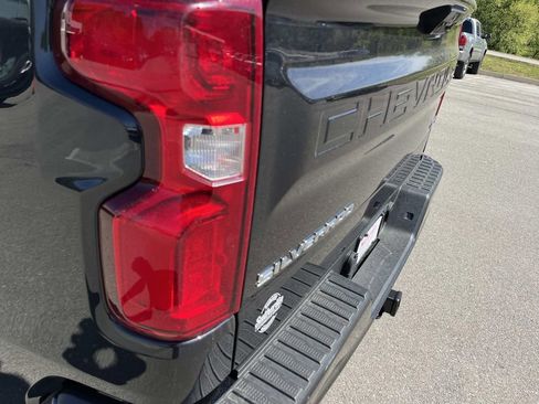 Used 2024 Chevrolet Silverado 1500 RST w/ Convenience Package II AWD/4WD image 10