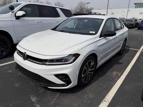 New 2026 Volkswagen Jetta Sport FWD image 4