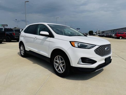 Used 2024 Ford Edge SEL AWD/4WD image 2