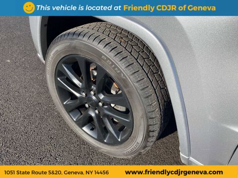 Used 2020 Jeep Grand Cherokee Altitude image 22