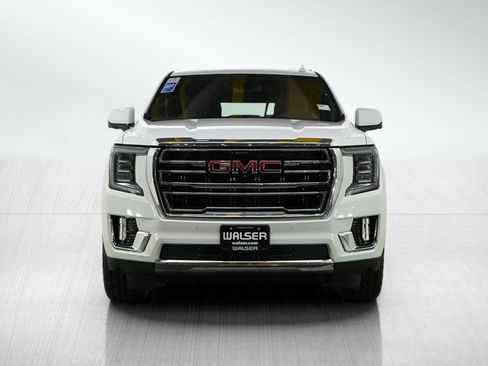 Used 2024 GMC Yukon XL SLT w/ SLT Luxury Package AWD/4WD image 8