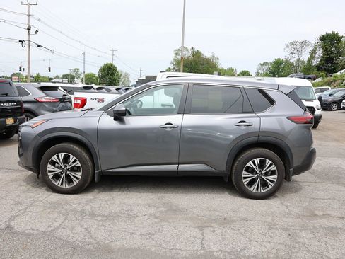 Used 2023 Nissan Rogue SV w/ SV Premium B Package AWD/4WD image 3
