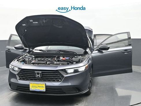 New 2025 Honda Accord SE image 34