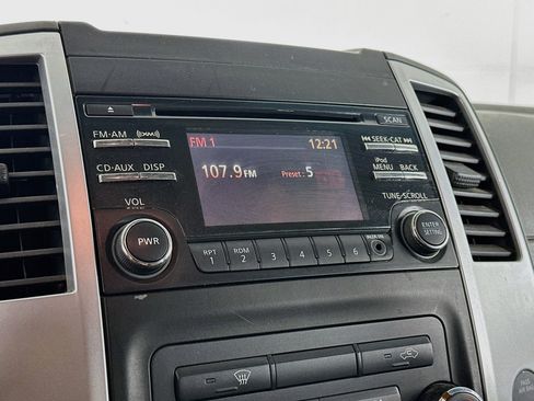 Used 2014 Nissan Frontier SV RWD image 21