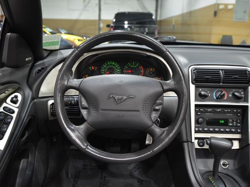 Used 2002 Ford Mustang GT RWD image 16