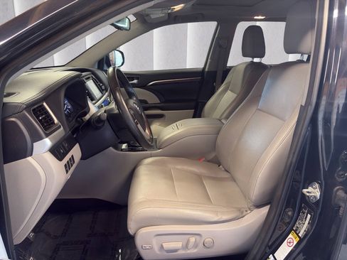 Used 2015 Toyota Highlander Limited AWD/4WD image 9