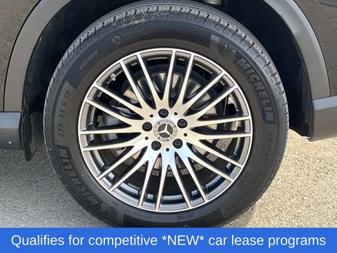 Used 2025 Mercedes-Benz GLC 300 image 12