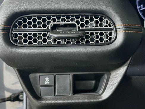 Used 2024 Honda HR-V Sport image 9