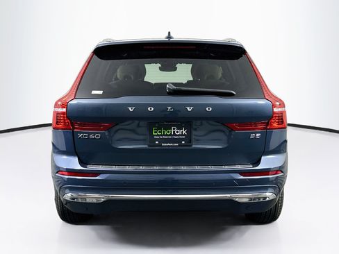 Used 2023 Volvo XC60 B5 Ultimate w/ Climate Package FWD image 7