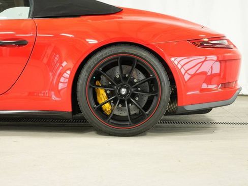 Used 2019 Porsche 911 Speedster image 45