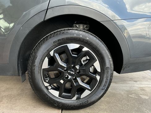 Used 2024 Kia Sorento S image 27