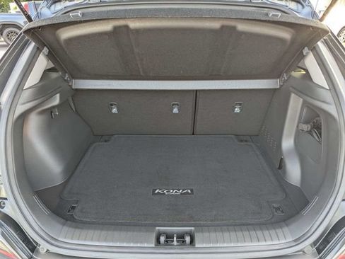 Used 2022 Hyundai Kona SEL FWD image 14