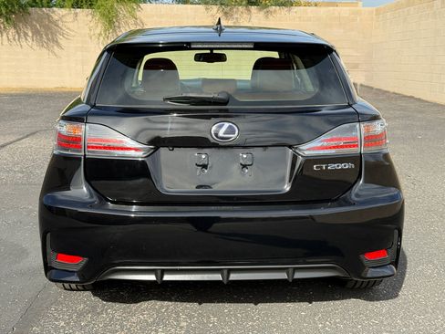 Used 2015 Lexus CT 200h image 9