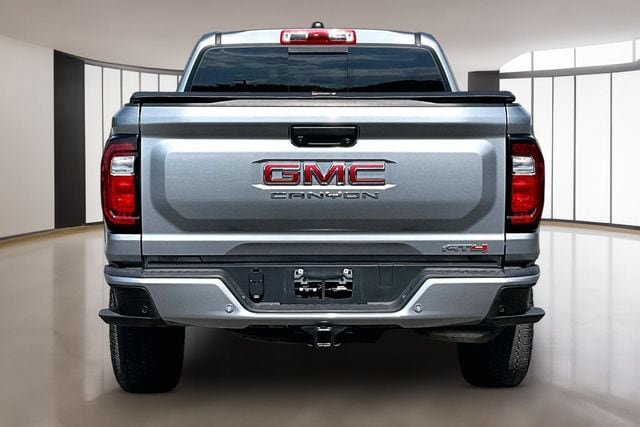 Used 2023 GMC Canyon AT4 w/ AT4 Premium Package AWD/4WD image 5