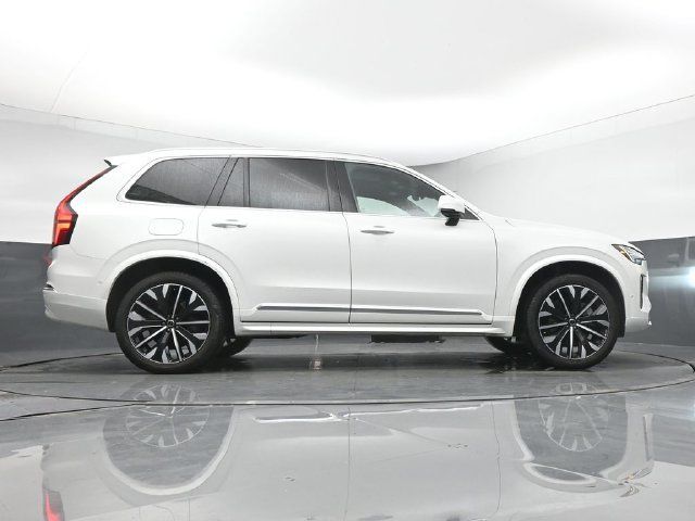 Used 2026 Volvo XC90 B6 Plus AWD/4WD image 17