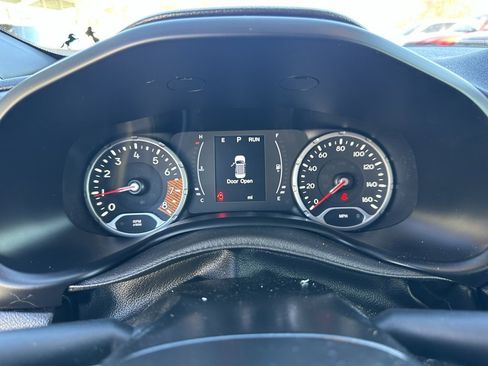 Used 2020 Jeep Renegade Sport w/ Sport Appearance Group image 22