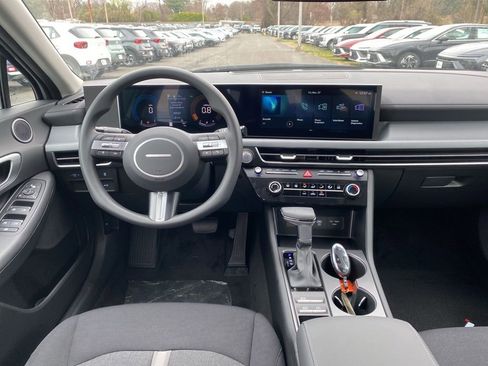New 2026 Hyundai Sonata SE FWD image 9