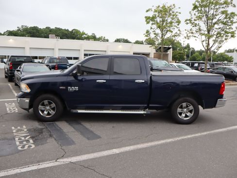 Used 2019 RAM 1500 Classic SLT AWD/4WD image 7