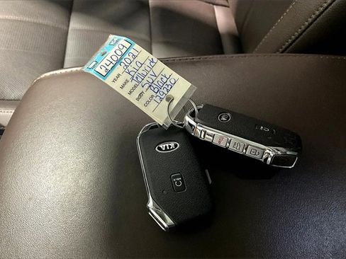 Used 2021 Kia Telluride SX image 35