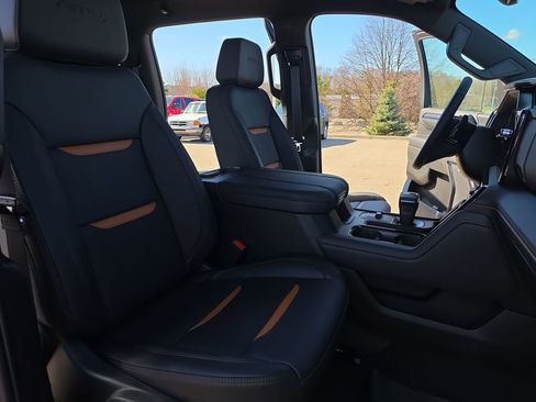 New 2026 GMC Sierra 1500 AT4 w/ AT4 Premium Package image 10