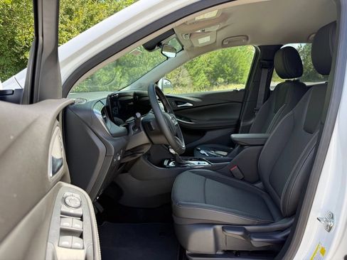 New 2026 Buick Encore GX Preferred FWD image 17