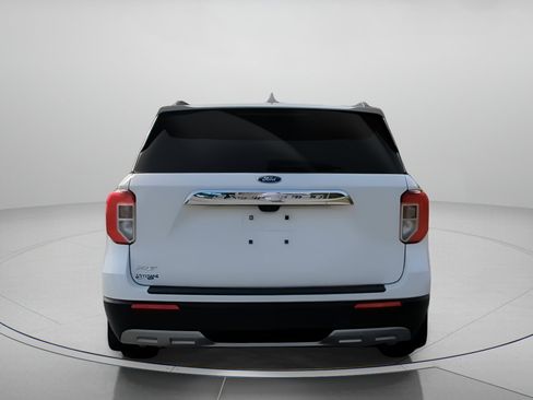 Certified 2020 Ford Explorer XLT w/ Equipment Group 202A image 23