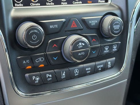 Used 2018 Jeep Grand Cherokee Trailhawk w/ Trailhawk Luxury Group image 19