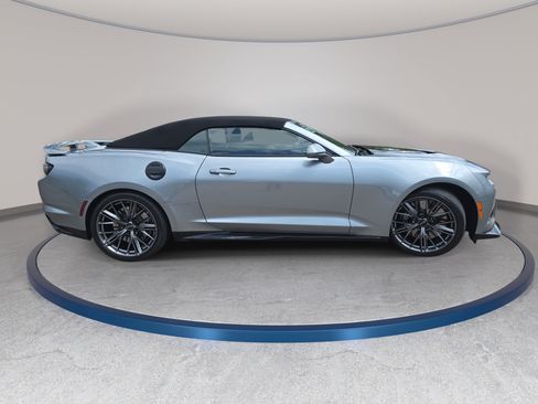 Used 2023 Chevrolet Camaro ZL1 RWD image 4