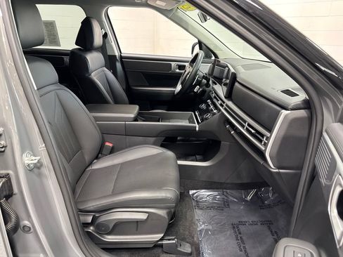 Used 2025 Hyundai Santa Fe SEL AWD/4WD image 10