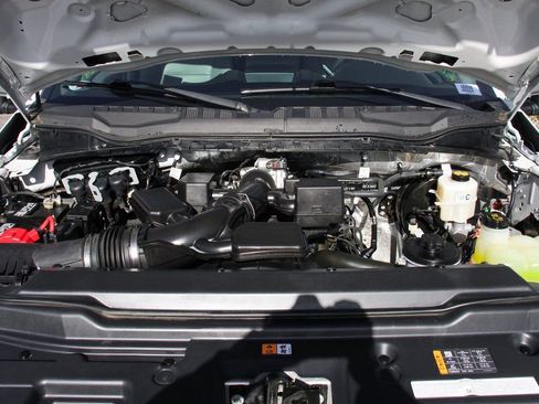 Used 2022 Ford F350 XL w/ Power Equipment Group image 12