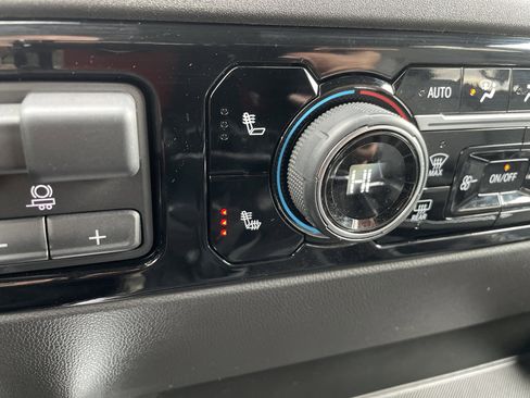 Used 2024 Chevrolet Silverado 1500 LT Trail Boss w/ LT Trail Boss Premium Package image 31