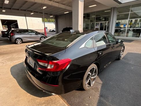 Used 2019 Honda Accord Sport image 5