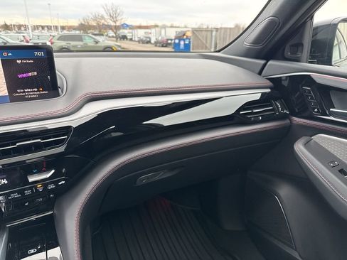 Used 2024 Acura MDX A-Spec image 30