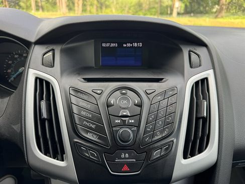 Used 2013 Ford Focus SE FWD image 20
