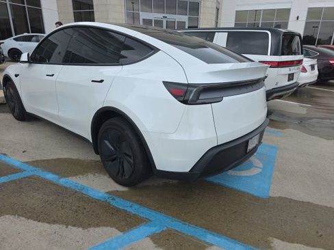 Used 2026 Tesla Model Y Long Range AWD/4WD image 6