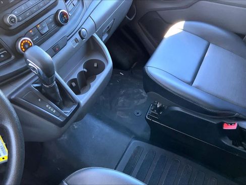 Used 2022 Ford Transit 250 image 18