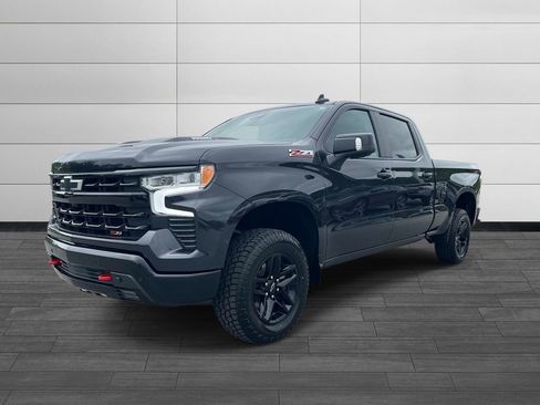Used 2024 Chevrolet Silverado 1500 LT Trail Boss w/ Convenience Package II AWD/4WD image 7